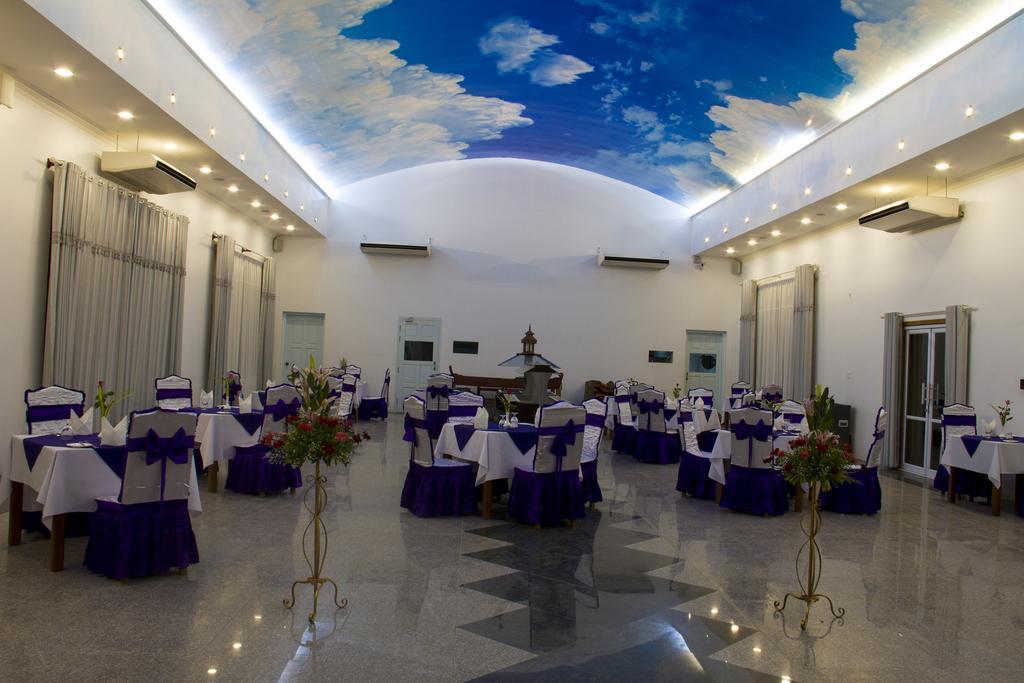 Triumph Hotel Мандалей Екстериор снимка