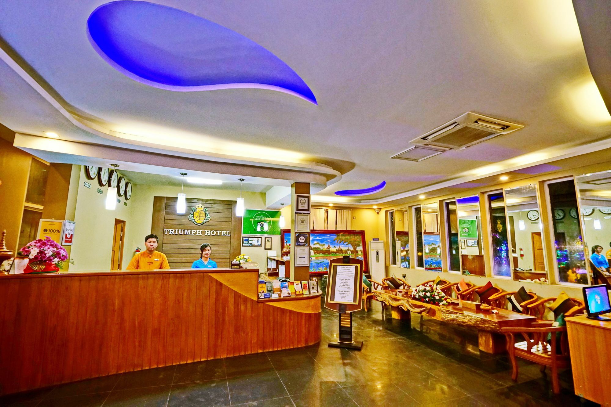 Triumph Hotel Мандалей Екстериор снимка
